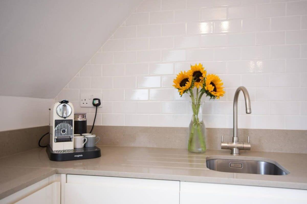 Modern Apartment In The Heart Of Oxford With Secure Underground Parking Экстерьер фото