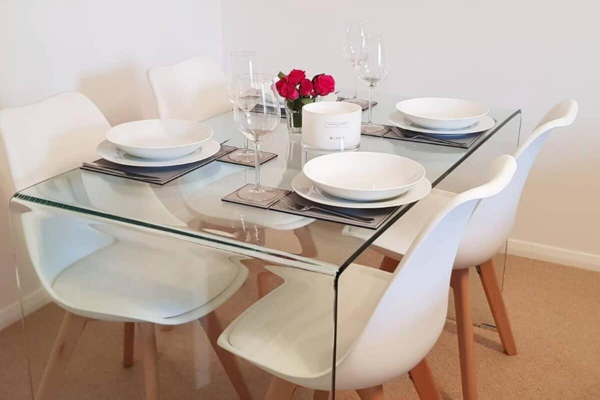 Modern Apartment In The Heart Of Oxford With Secure Underground Parking Экстерьер фото