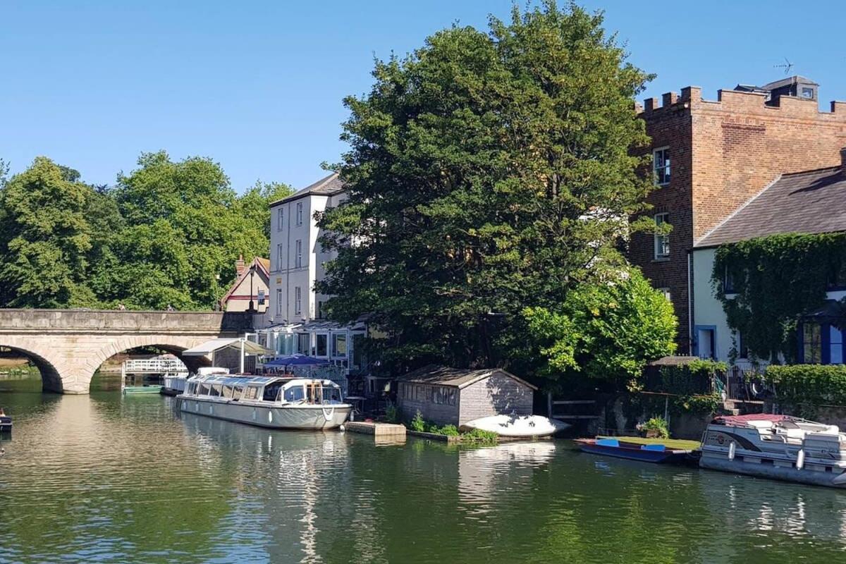 Modern Apartment In The Heart Of Oxford With Secure Underground Parking Экстерьер фото